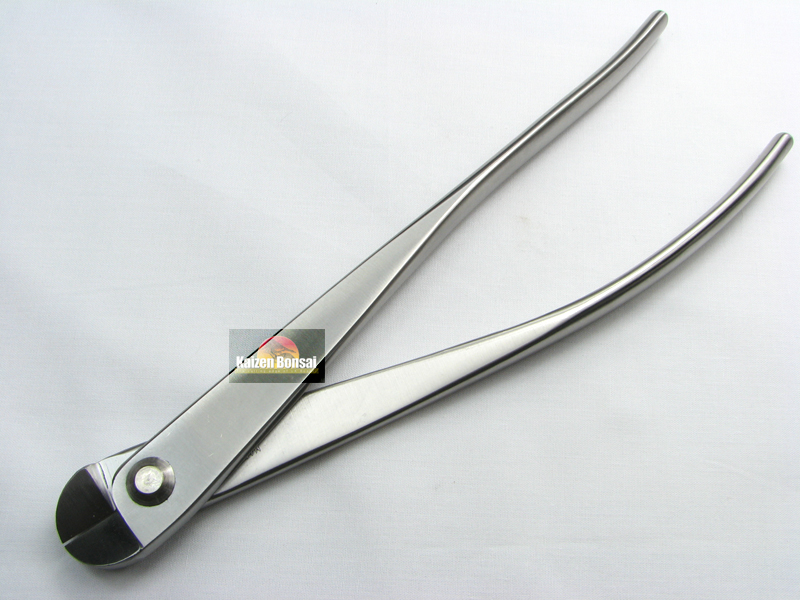 This is a plier style wire cutter, the blades butt up to each other. Suitable for heavier gauge wire.