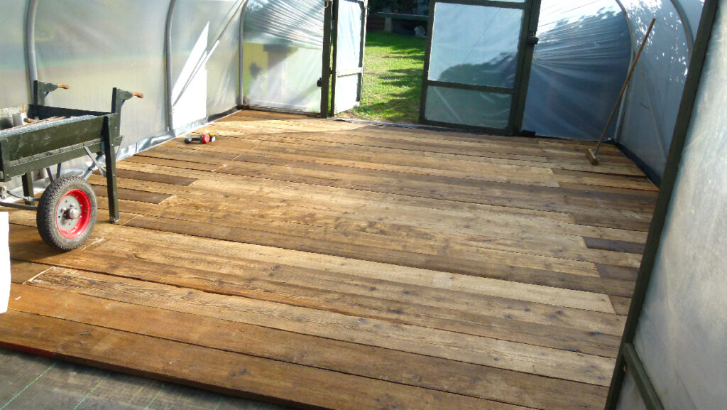 Bonsai workshop floor